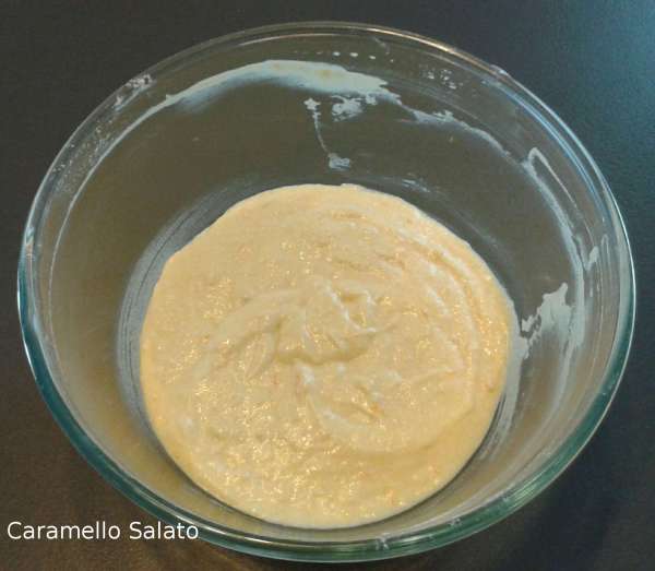 Mescolare fino ad ottenere un composto omogeneo