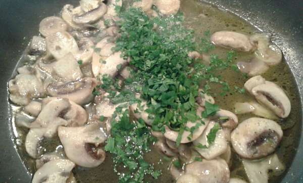 pasta-con-pancetta-e-funghi