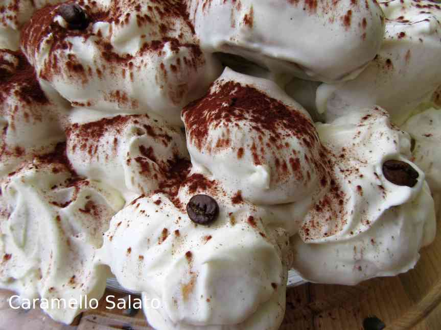 Profiterole al tiramisù