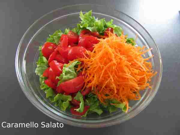 Insalatona con tonno e gamberetti