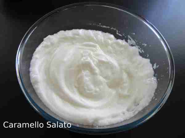 Semifreddo al caffè e meringa