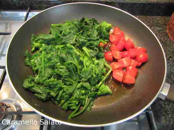 Ricetta orecchiette con cime di rapa Ricetta orecchiette con cime di rapa