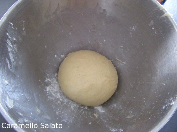 Ricetta Colombine di pasta brioche Ricetta Colombine di pasta brioche