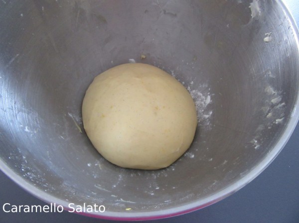 Ricetta Colombine di pasta brioche Ricetta Colombine di pasta brioche