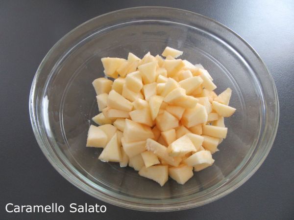 Ricetta torta di mele e amaretti
