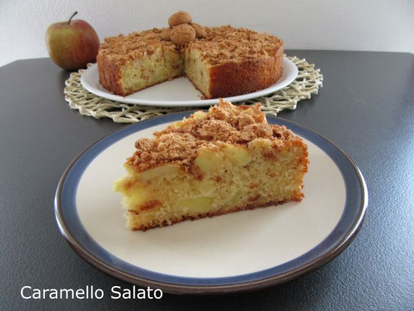 Ricetta torta di mele e amaretti
