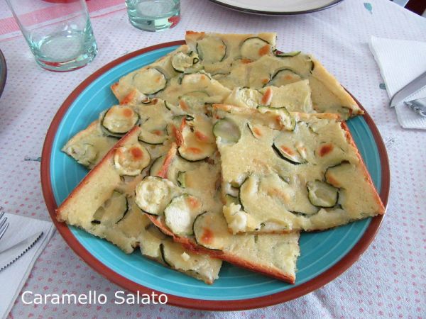 Ricetta schiacciatina di zucchine