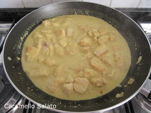 Pollo al curry ricetta