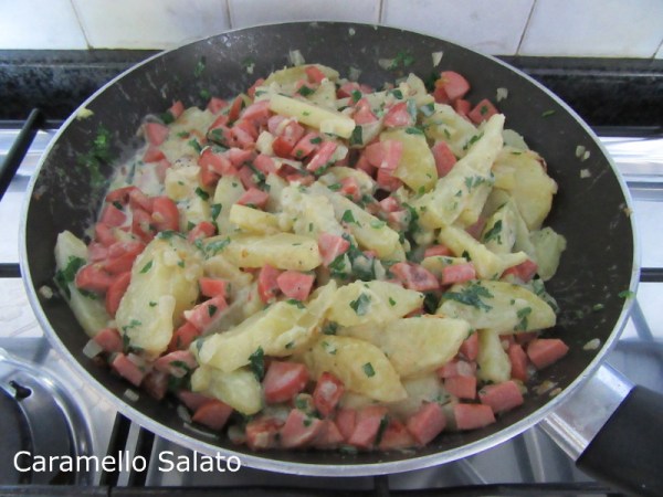 Insalata di wurstel e patate ricetta