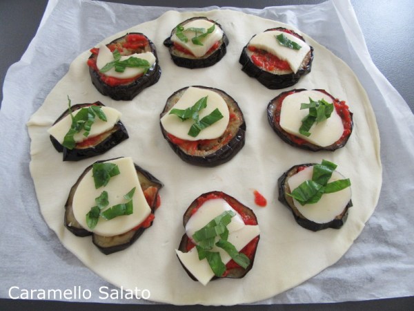 Parmigiana in pasta sfoglia ricetta Parmigiana in pasta sfoglia ricetta