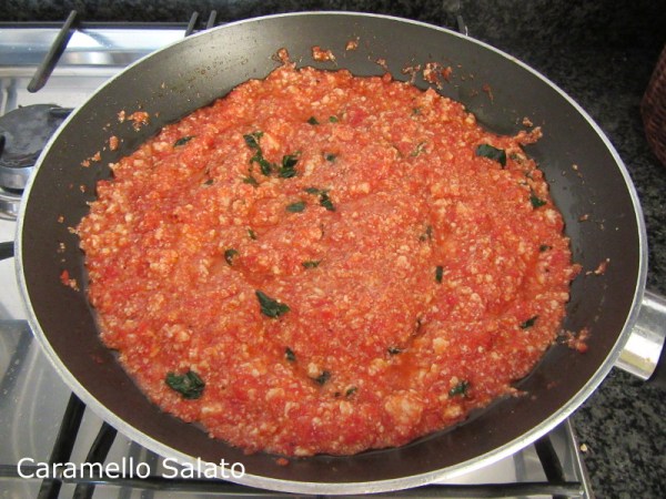 Pasta al pomodoro e ricotta ricetta