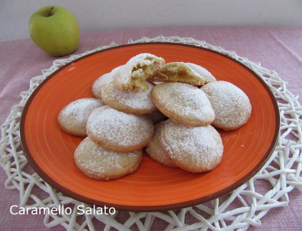 Biscotti cuor di mela ricetta