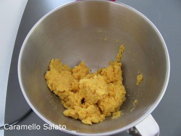 Biscotti di mais all'arancia