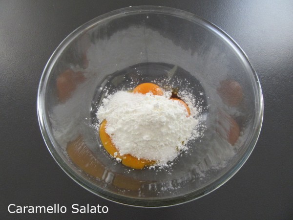 Bicchierini all'arancia e caramello ricetta