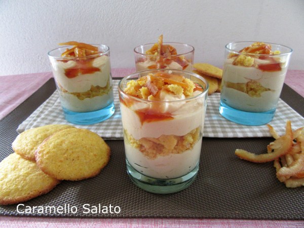Bicchierini all'arancia e caramello ricetta