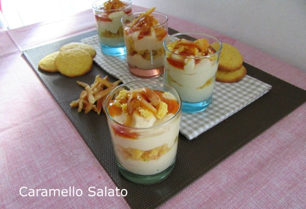 Bicchierini all'arancia e caramello ricetta
