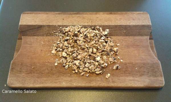 Tagliandolo poi il più fine possibile