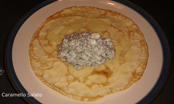 e 70 dei 100 grammi del formaggio che avete precedentemente grattugiato