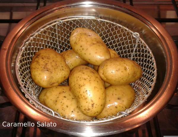 patate-al-forno-con-pancetta-e-cipolla