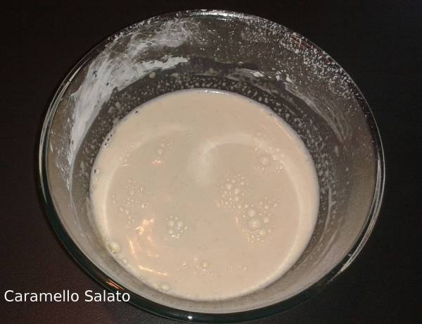 frittelle-con-mele-e-uvetta-ripiene-di-crema-pasticcera-al-rum