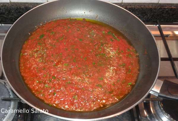 fettine-di-carne-di-manzo-alla-pizzaiola-caramello-salato