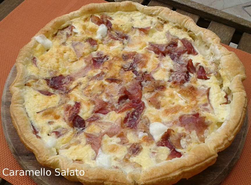 Torta salata con speck e&nbsp;formaggi