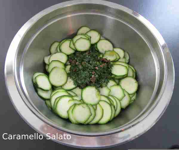 pasta-con-zucchine-e-acciughe