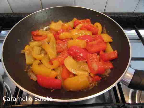 Pasta con crema di peperoni