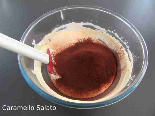 Ricetta Torta Bavarese ai tre cioccolati